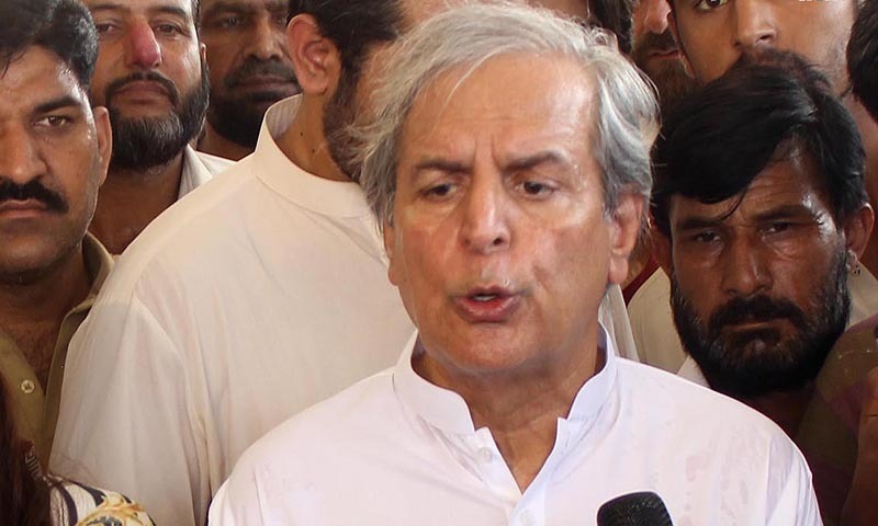 Hashmi awaits  Imran,s invite to Multan rally